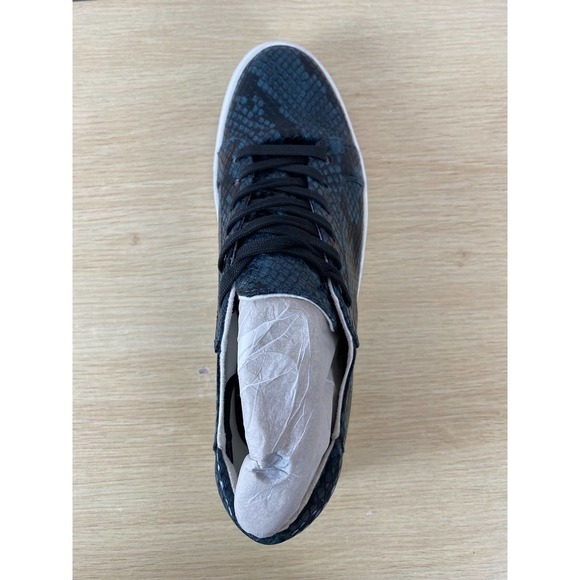 Kenneth Cole Blue Python Snakeskin Sneakers Shoes size 8.5 NWT Animal Print Shoe - Picture 9 of 13